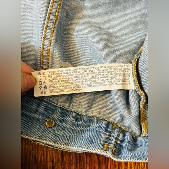 Forever 21 denim and sweatshirt jacket with removable good size large like new - Picture 5 of 5